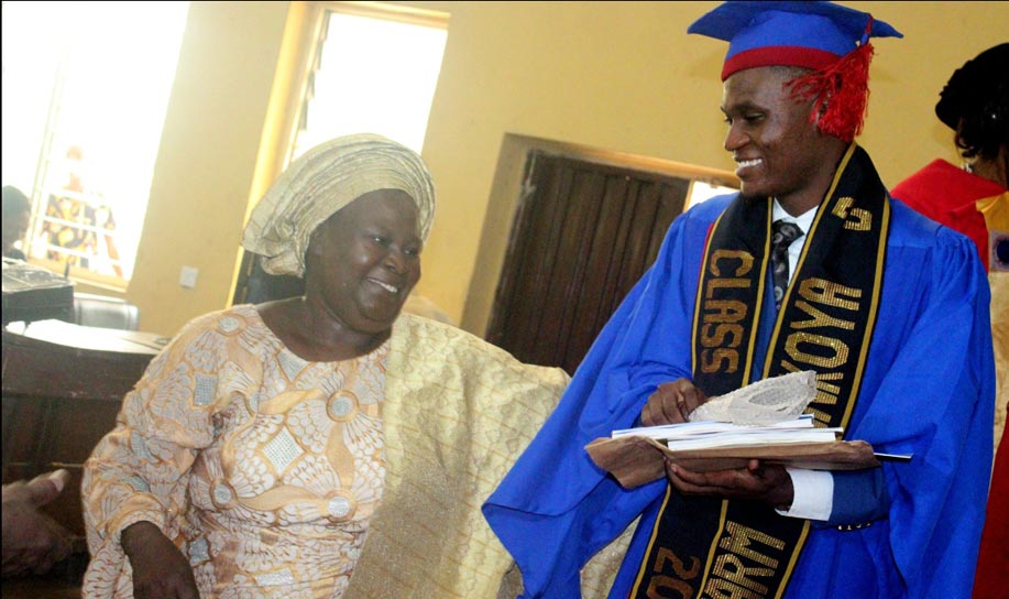 Best-Graduating-Student-from-the-Faculty-of-Pharmacy-oou