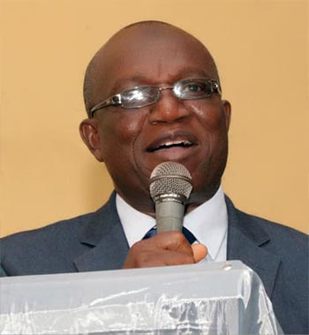 Vice-Chancellor,-Prof.-Ganiyu-Olatunji-Olatunde-pharmacy-graduant
